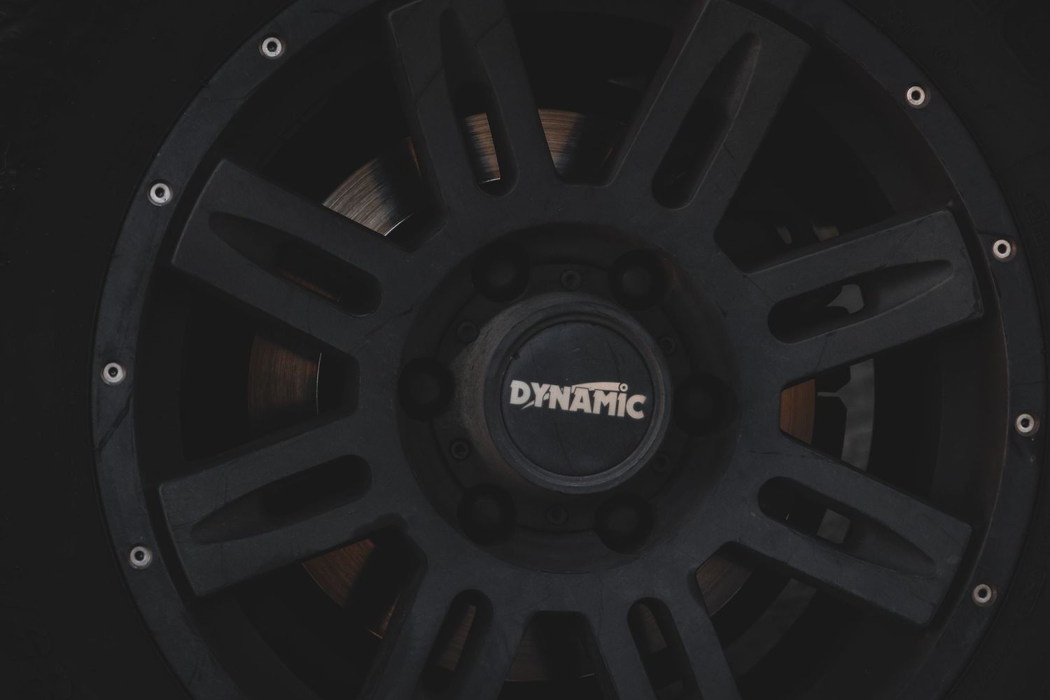 Black rim