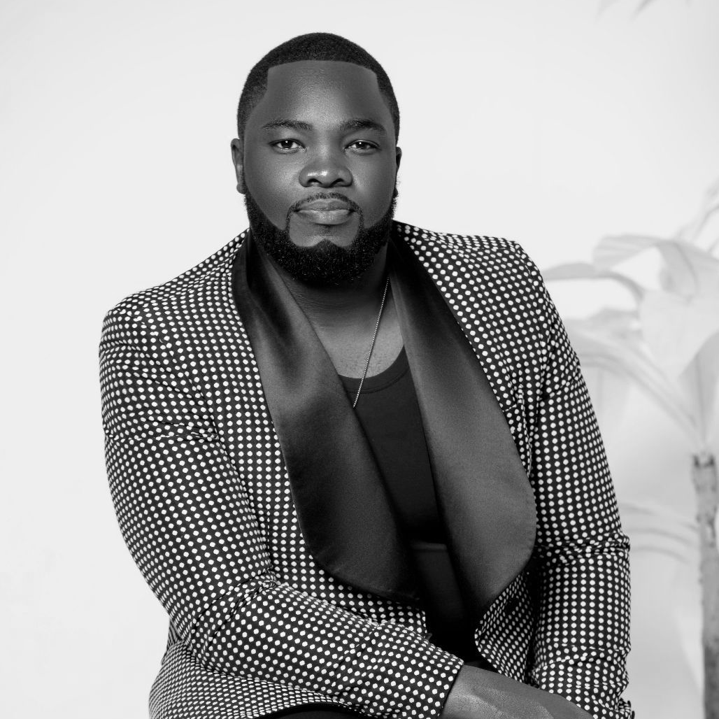 Beautiful, professional portraits capturing the personality and style of each individual. Perfect for personal branding, creative project.
