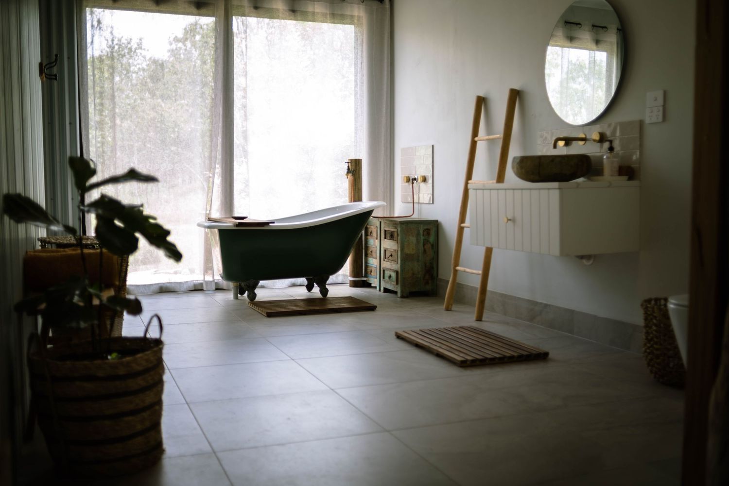 Homestay, venue, spaces, bnb
© 2025 Jenna Hennessy / The Tone Curve