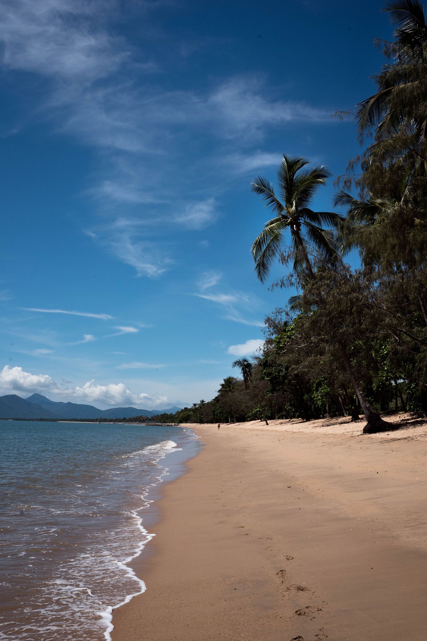 Holloways Beach, Cairns © 2023 Jenna Hennessy / The Tone Curve