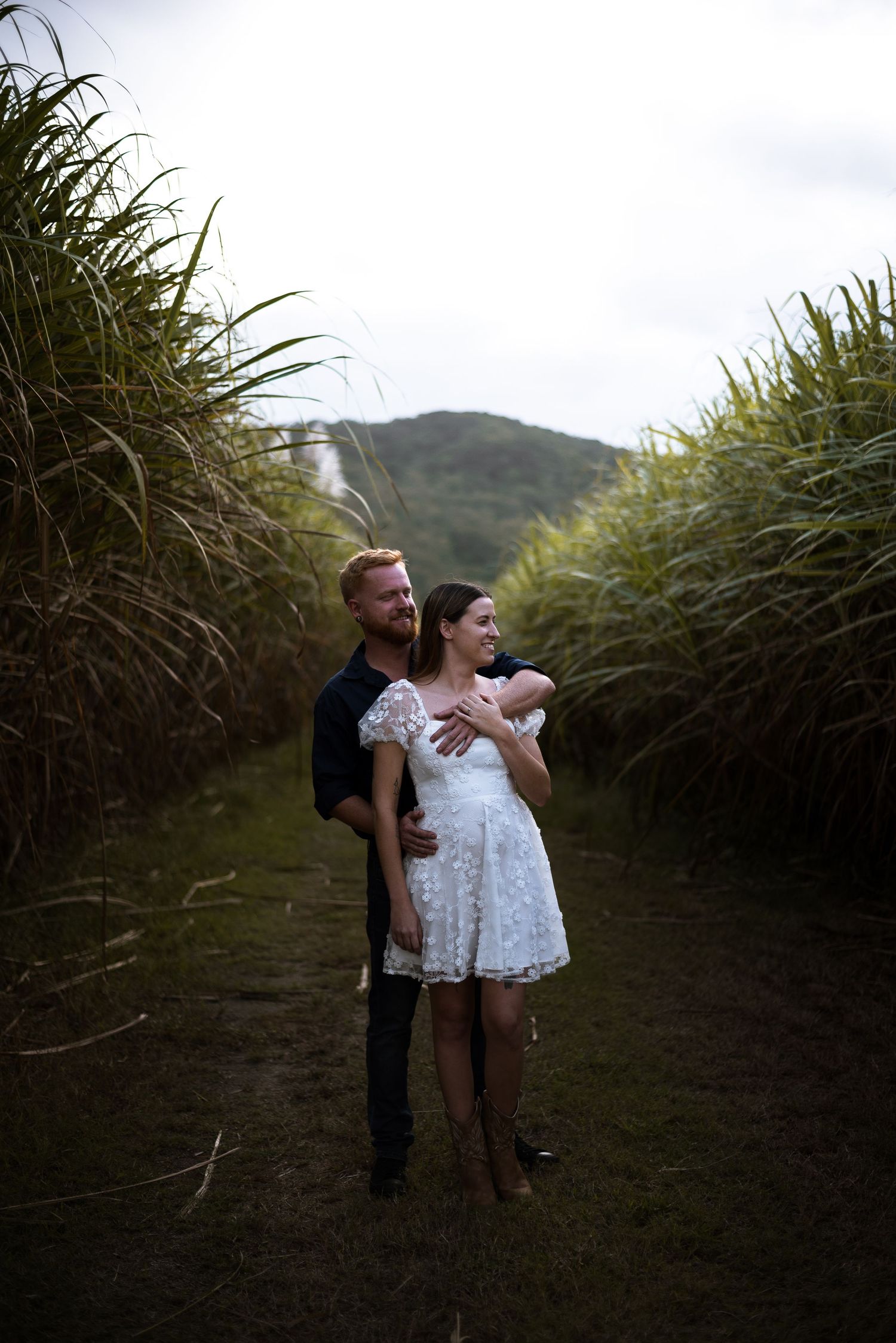 Couples, engagement, cairns, photographer         
© 2025 Jenna Hennessy / The Tone Curve