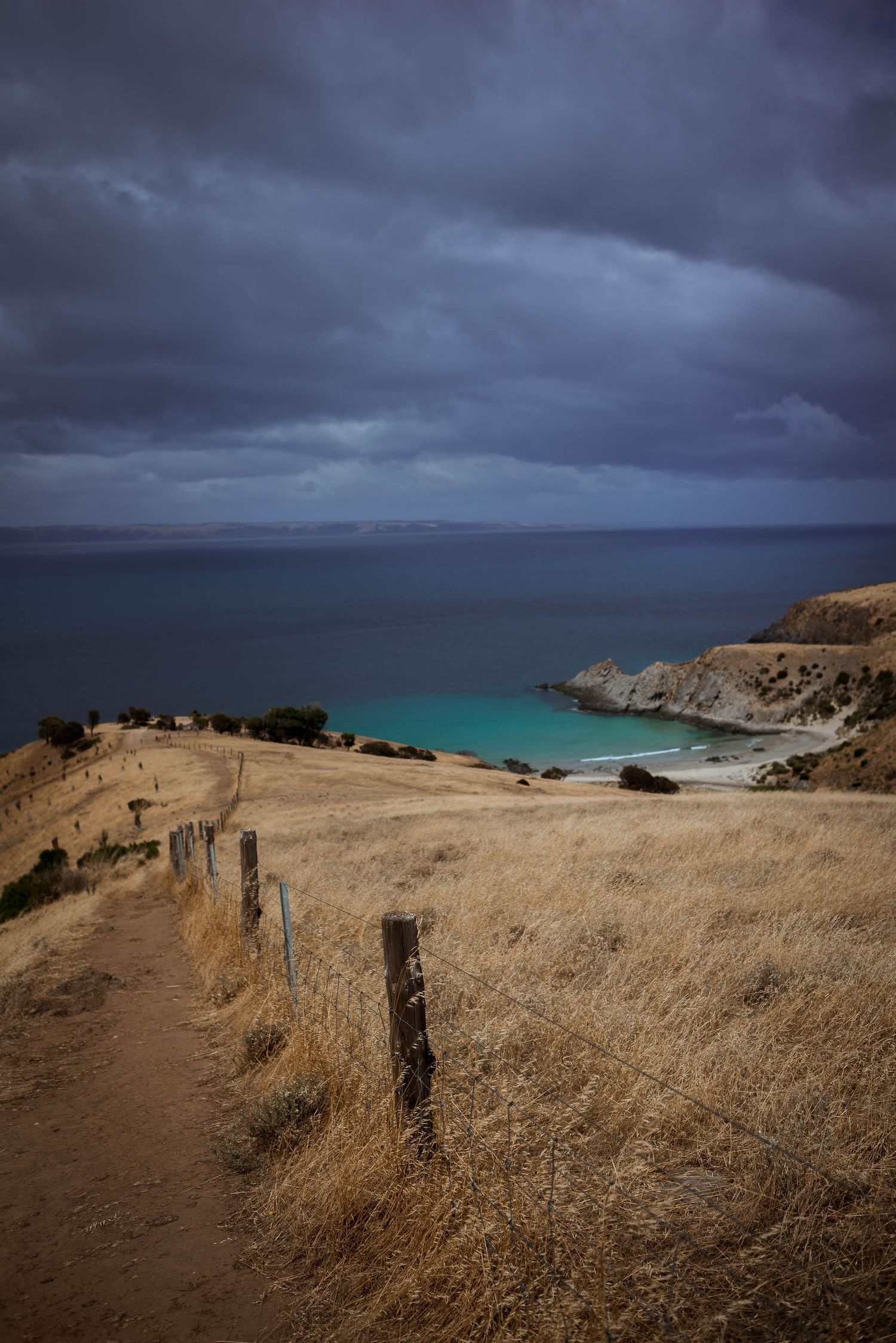 Blowhole Beach, Cape Jervis, South Australia:- 2022
Travel photography
© 2022 Jenna Hennessy / The Tone Curve