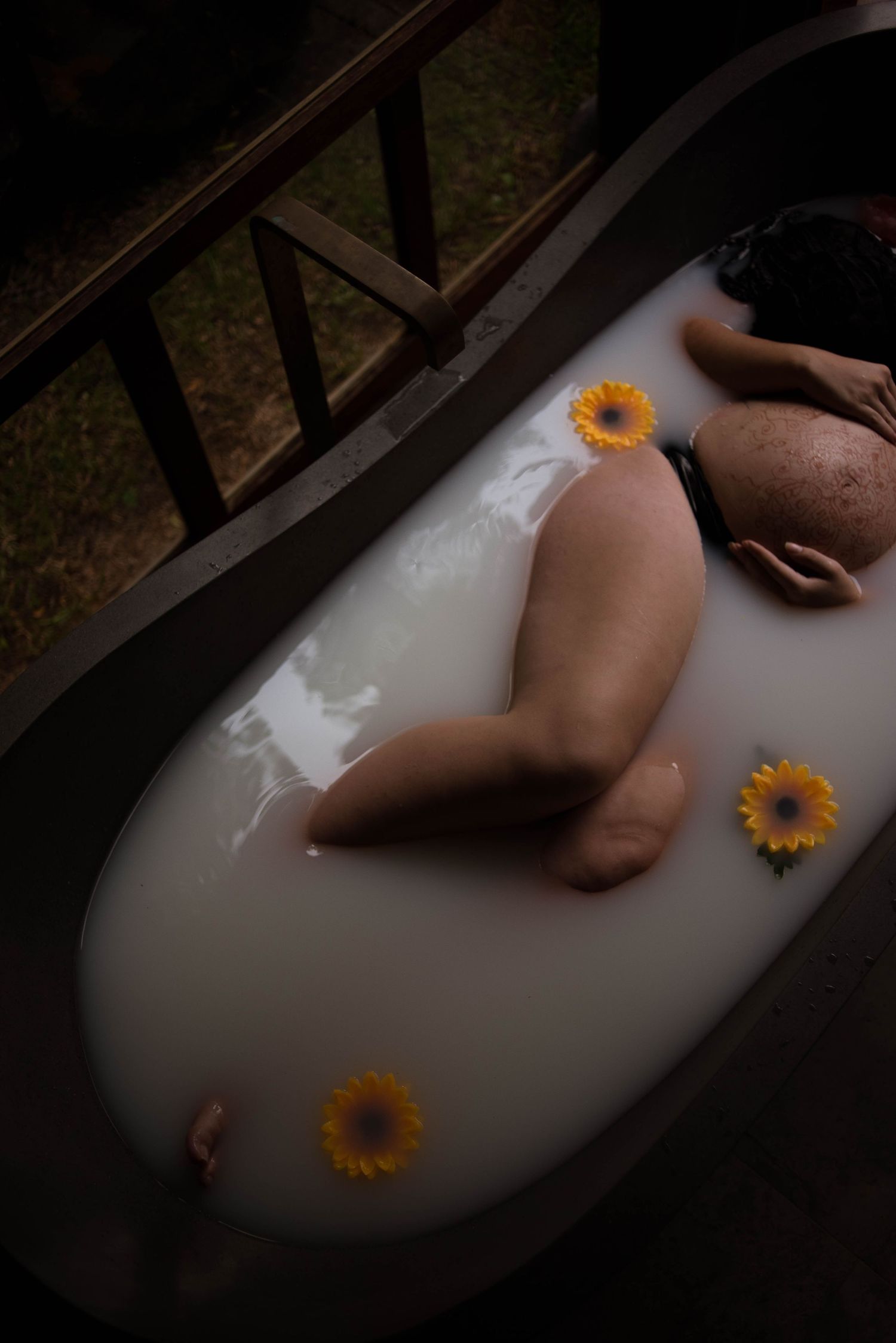 Maternity, Portrait
© 2018 Jenna Hennessy / The Tone Curve
