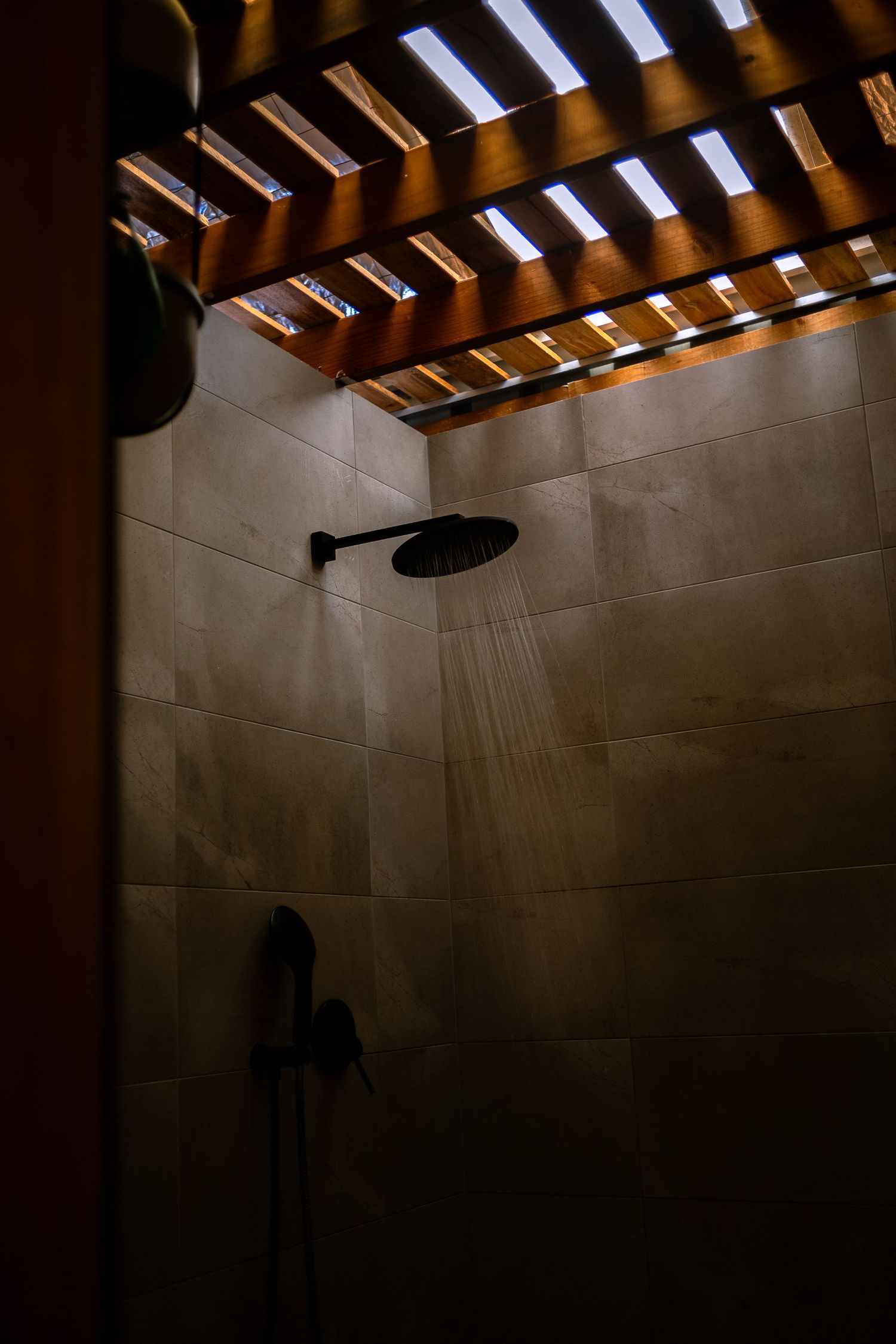 shower at a luxe stay, boutique accommodation, air bnb photographer cairns, Mareeba, Atherton tablelands