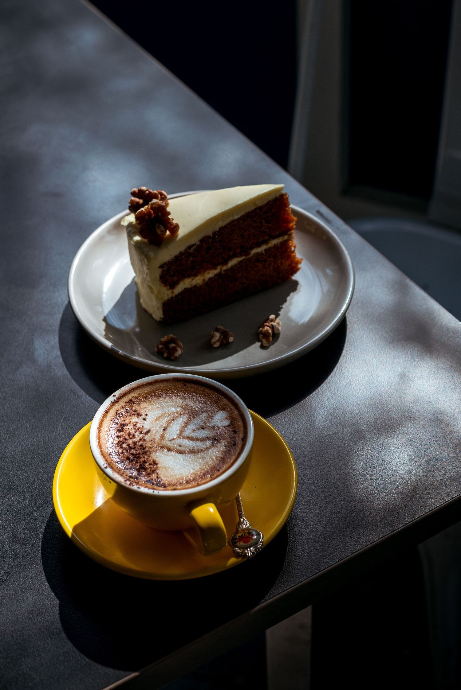 coffee and cake, cafe cairns
© 2025 Jenna Hennessy  The Tone Curve