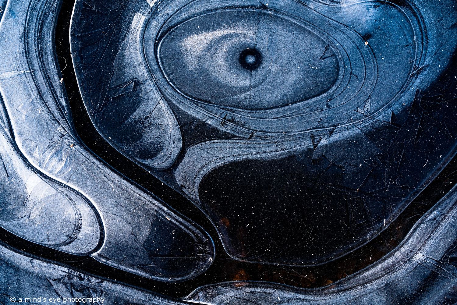 colour photo, frozen water, ice, trapped air, nature, abstract image, graphical photograph, winter