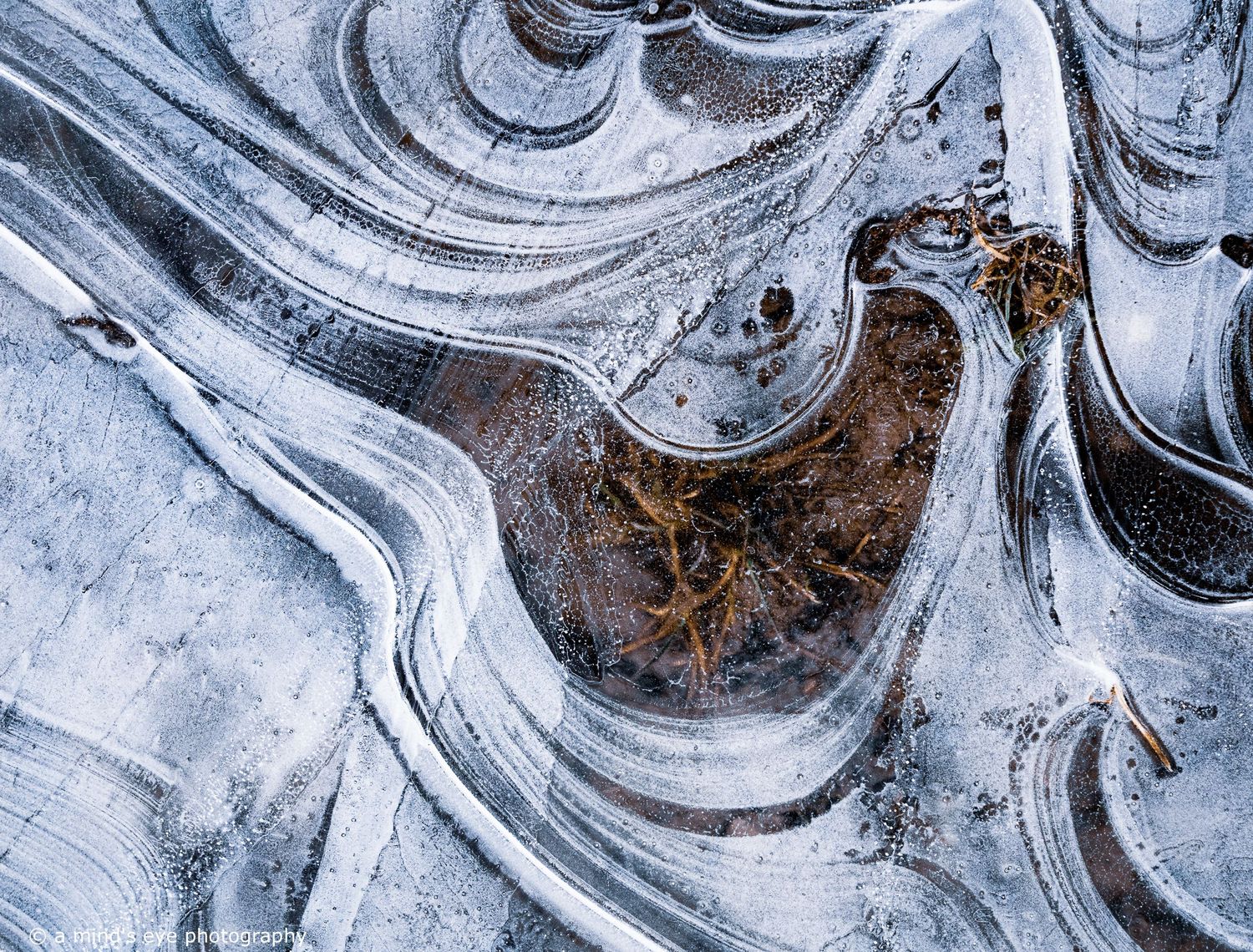 colour photo, frozen water, ice, trapped air, nature, abstract image, graphical photograph, winter