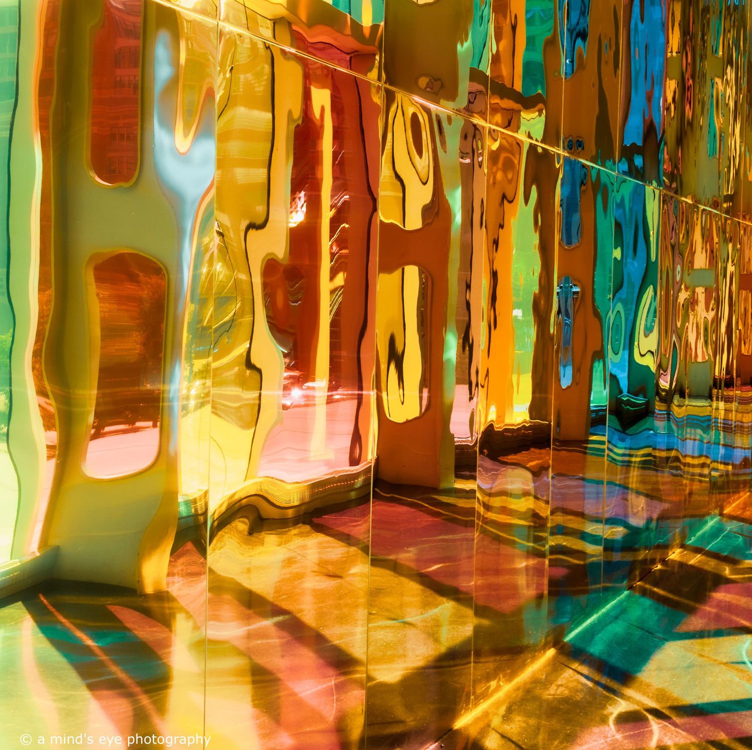 Montreal, abstract, colour photography, image, reflections, light, shapes, graphical image, window,