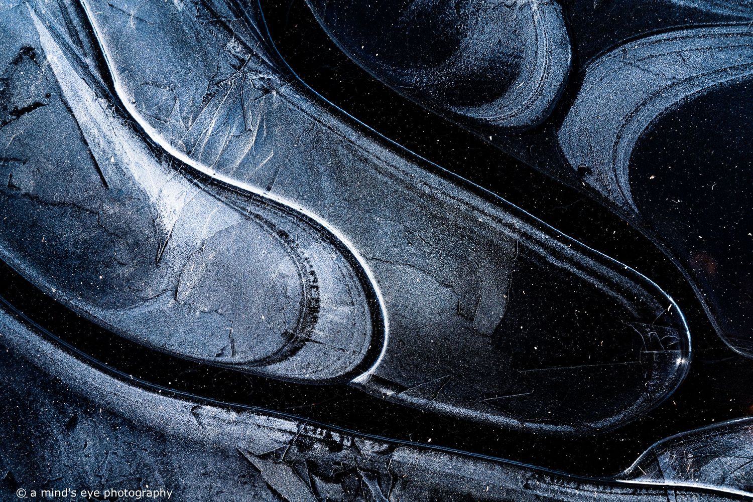 colour photo, frozen water, ice, trapped air, nature, abstract image, graphical photograph, winter