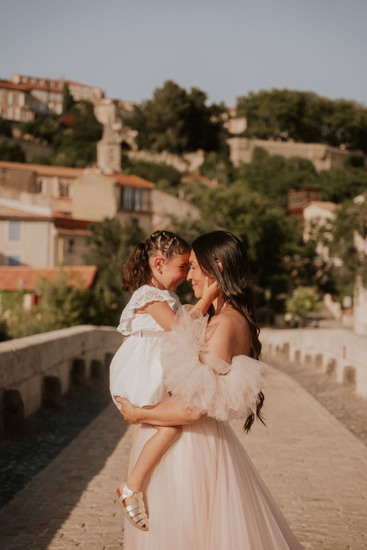 Séance famille, maman enfant, maman fille, robe de mariée, robe de soirée, robe demoiselle d'honneur