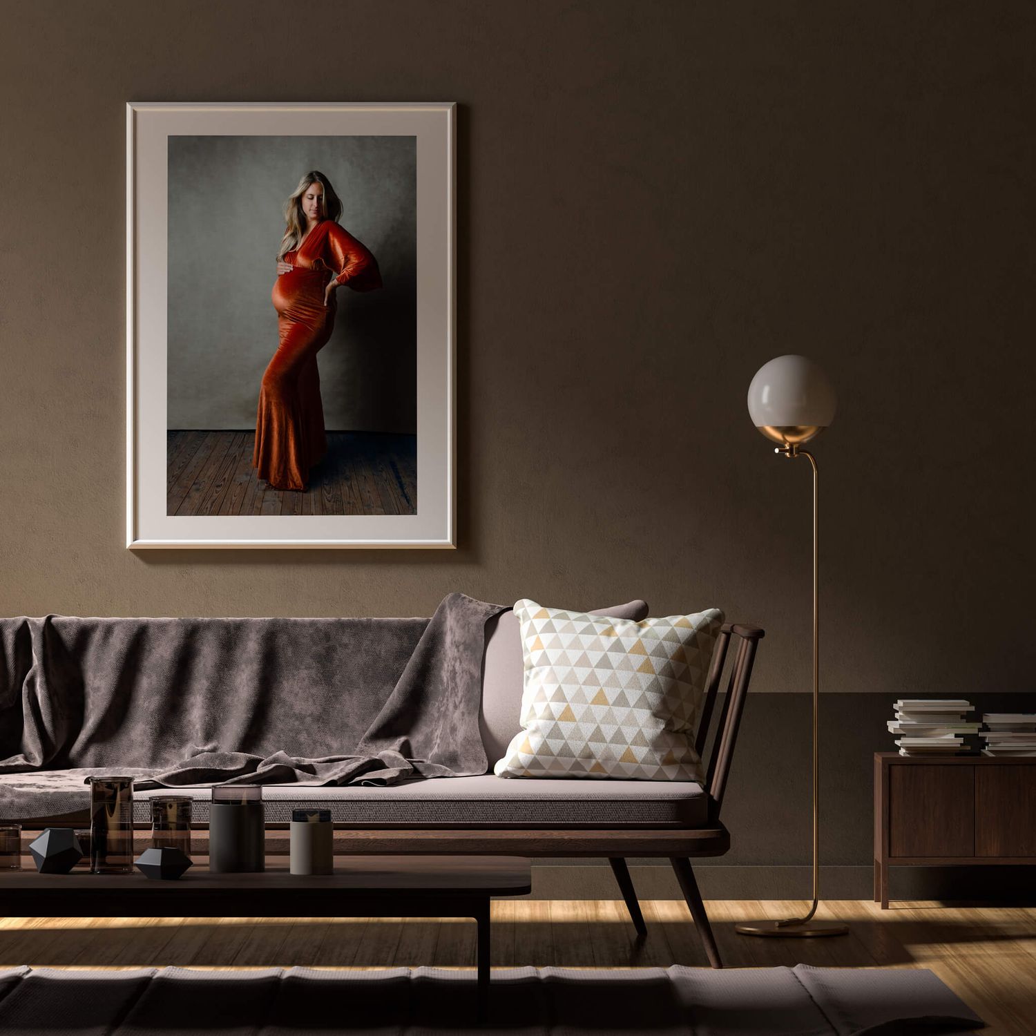 Foto van zwangerschapsstoot aan de muur