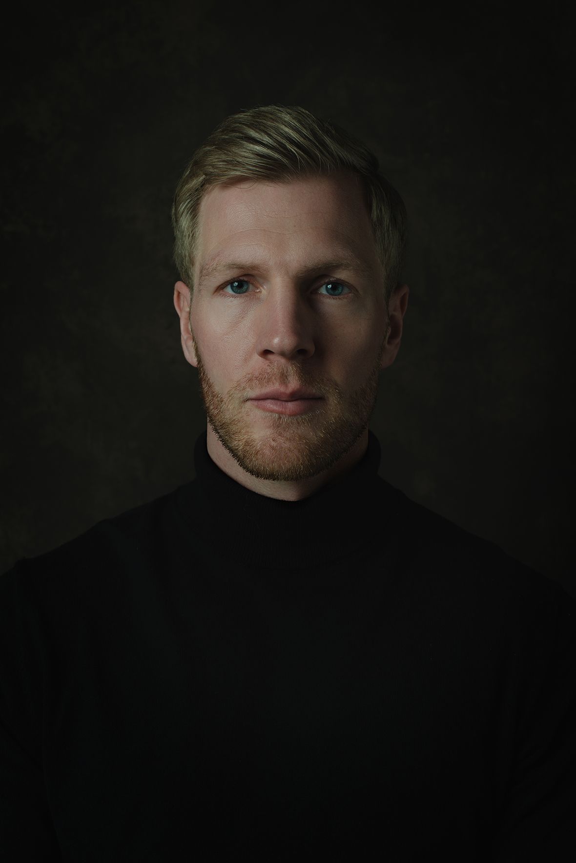 Schilderachtig portret van man in de stijl van de oude meesters
