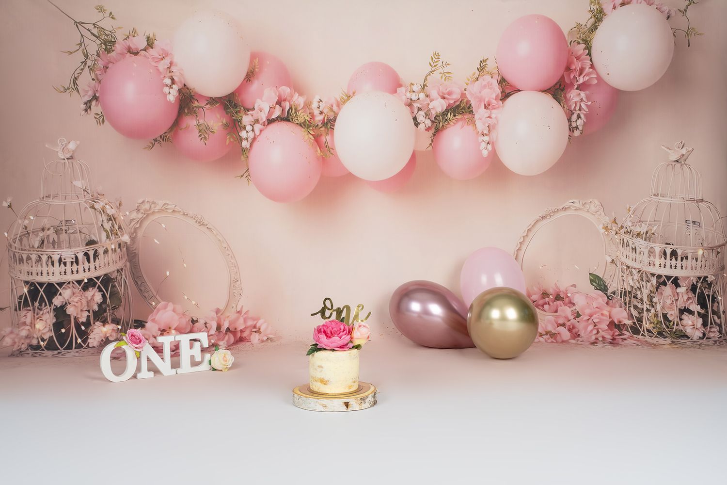 cakesmash Halle, cakesmash fotograaf Halle, cakesmash fotoshoot, paintsmash fotoshoot Halle, eerste verjaardag fotoshoot,