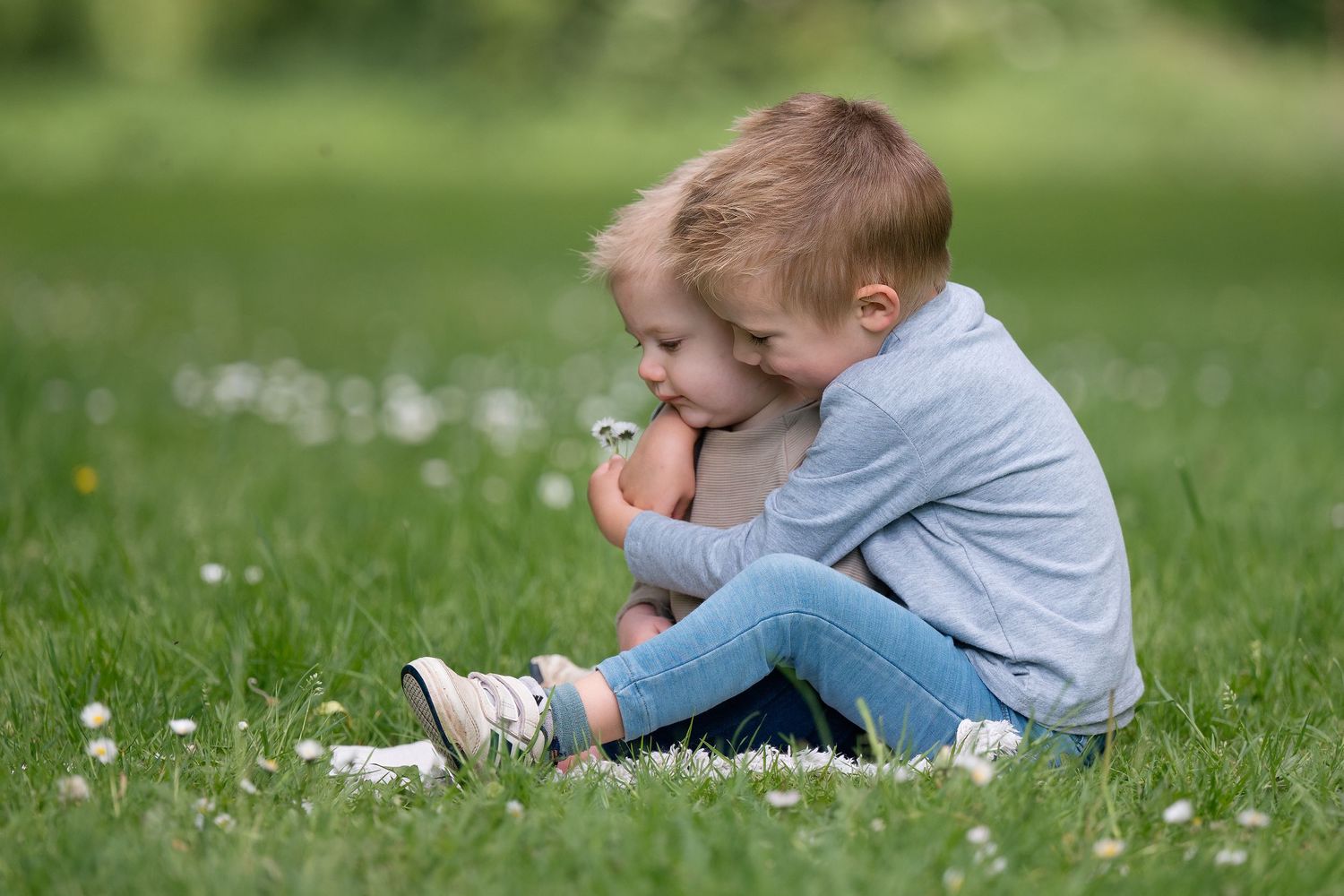 Familie, kinderen, portret, fotoshoot op locatie, fotograaf Halle;