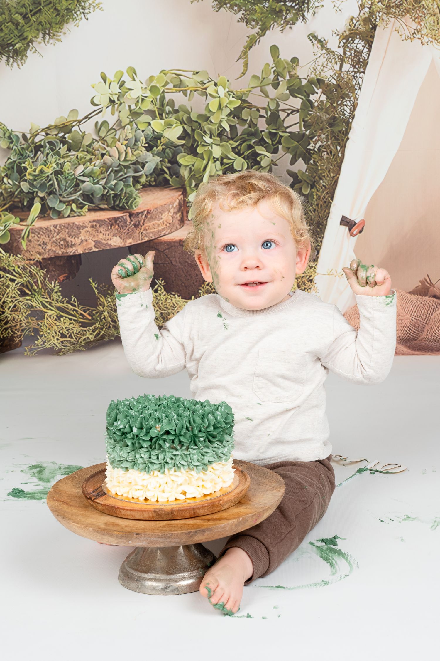 cakesmash paintsmash fotoshoot in de studio in halle, fotograaf halle (Vlaams-Brabant)