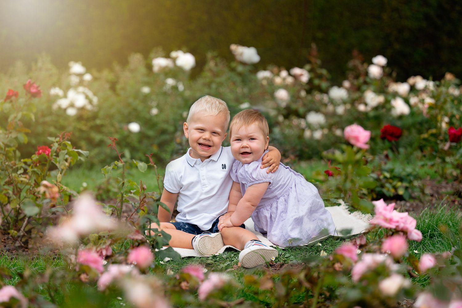 Familiefotoshoot in Halle (Vlaams-Brabant), in studio of op locatie. Koppelshoot, gezinsfotograaf, portretfotograaf