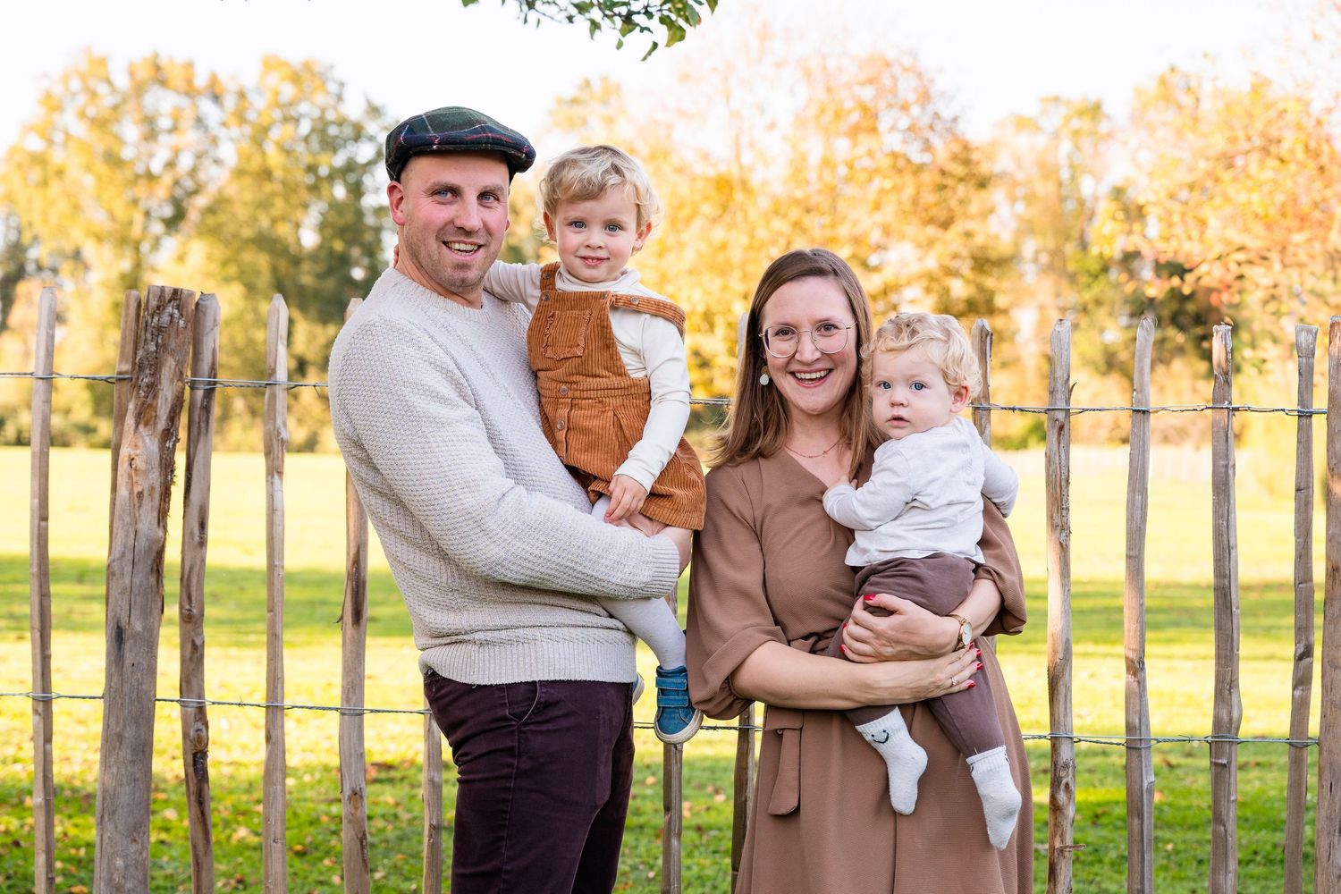 Familie, kinderen, portret, fotoshoot op locatie, fotograaf Halle;