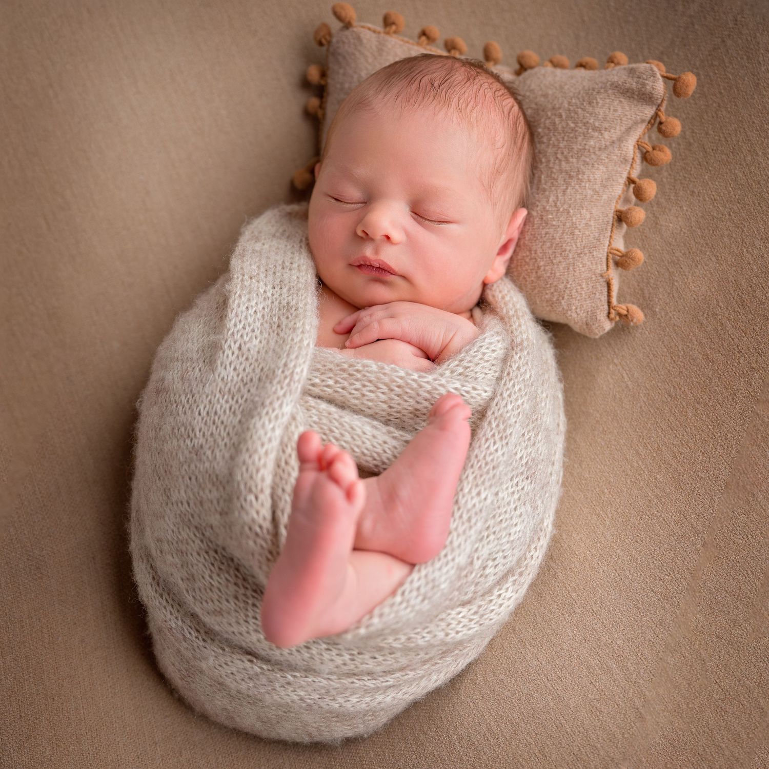 Fotograaf Halle, newborn fotoshoot aan huis, babyfoto's aan huis