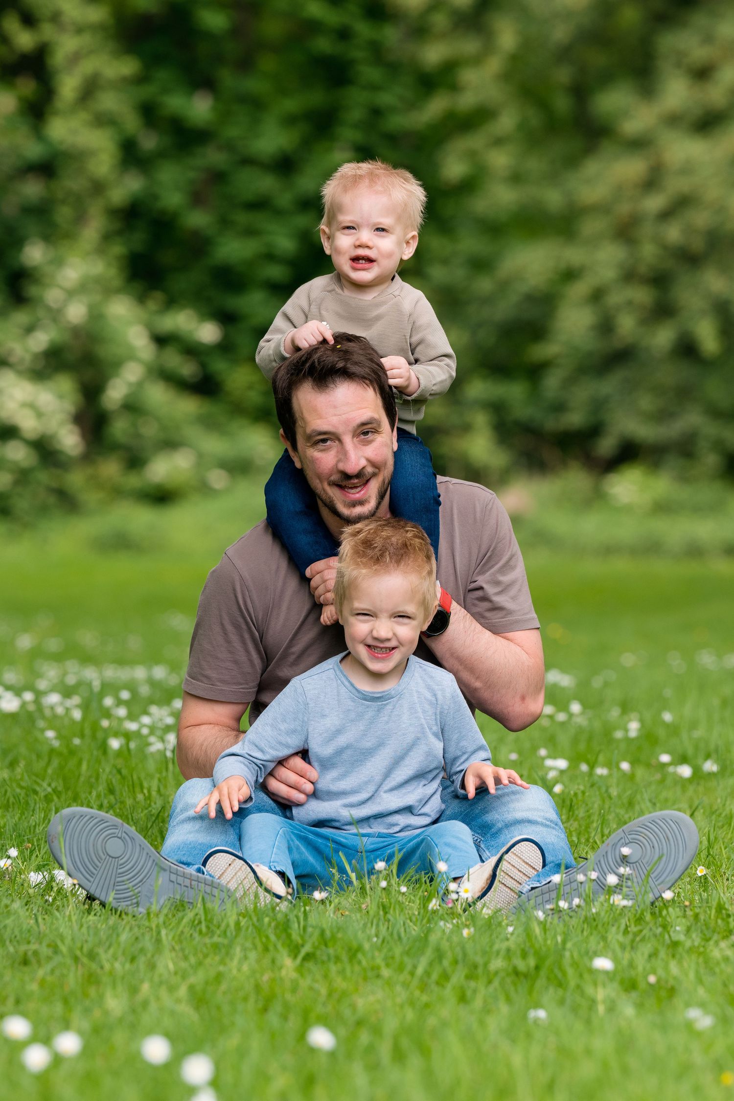Familie, kinderen, portret, fotoshoot op locatie, fotograaf Halle;