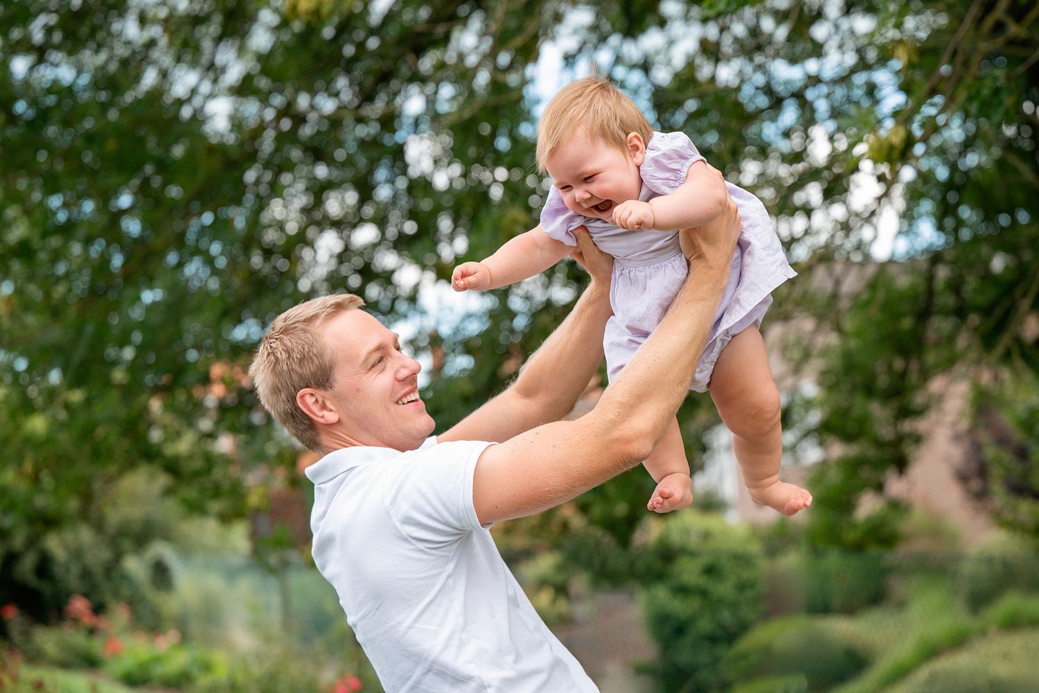Familiefotoshoot in Halle (Vlaams-Brabant), in studio of op locatie. Koppelshoot, gezinsfotograaf, portretfotograaf