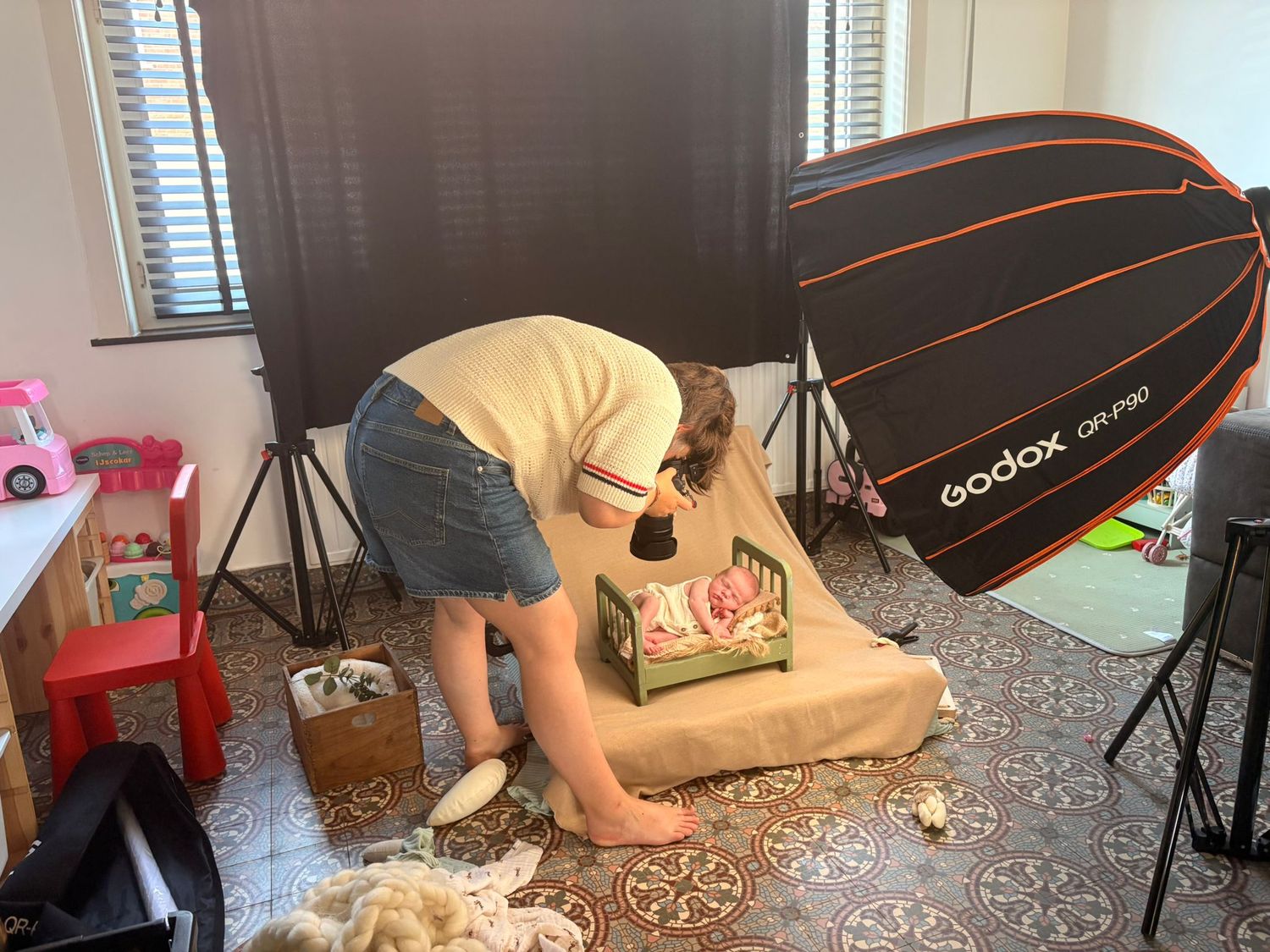 Mobiele studio newbornfotograaf halle; newbornfotograaf aan huis