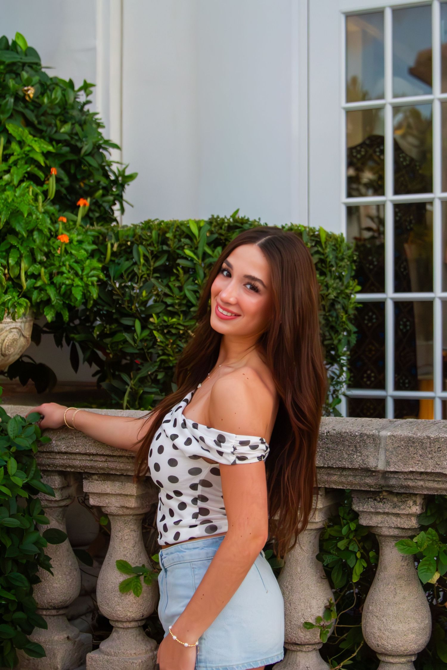 Palm Beach Gardens senior portrait natural light