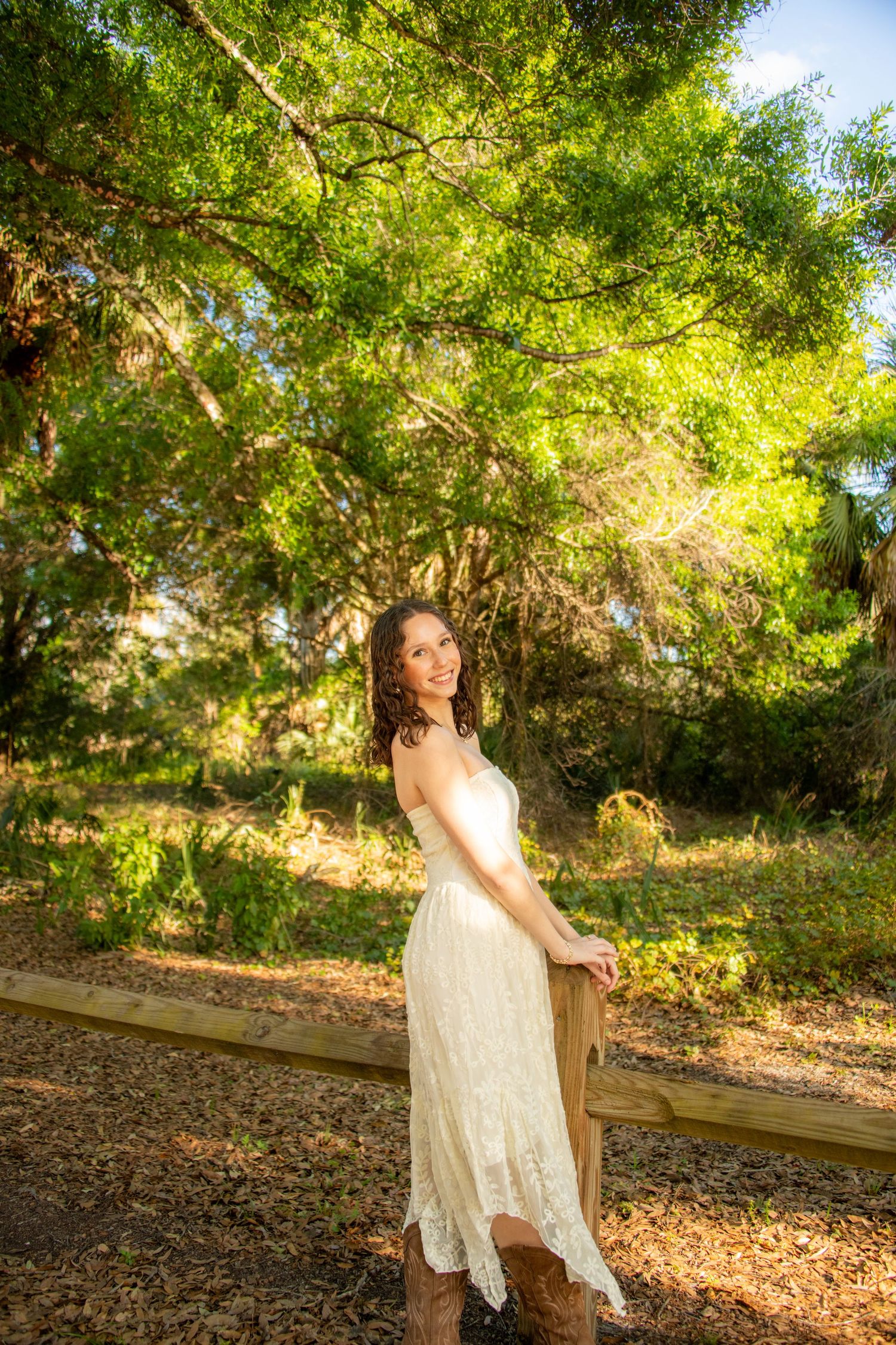 Palm Beach Gardens senior portrait in golden field