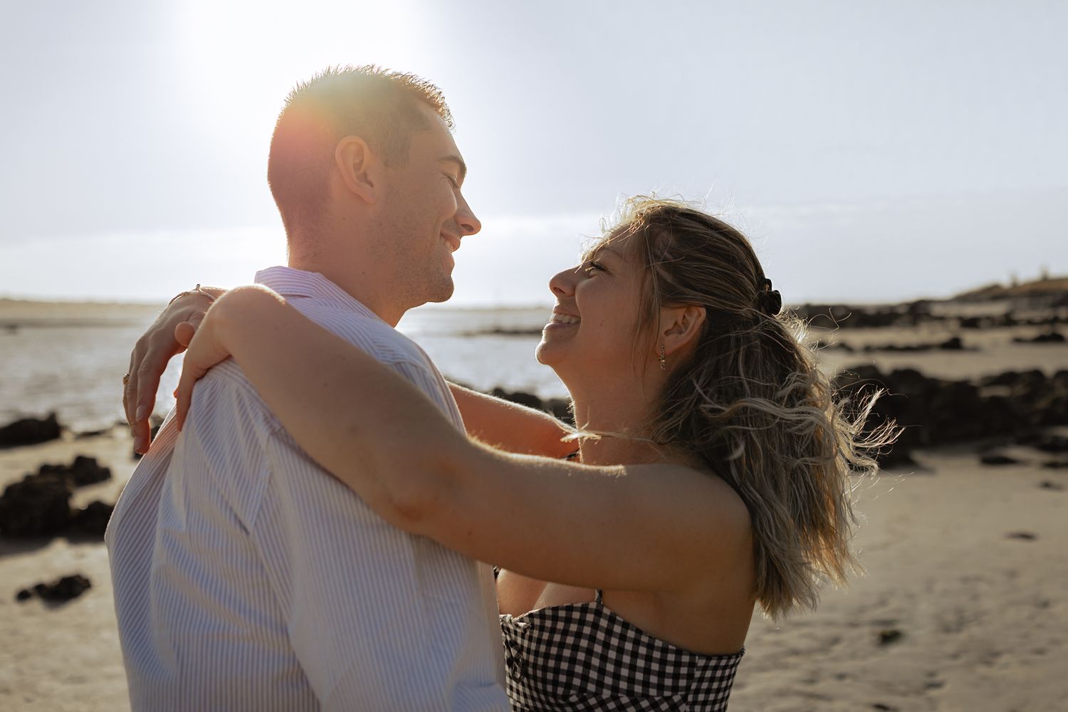 shooting couple à la plage