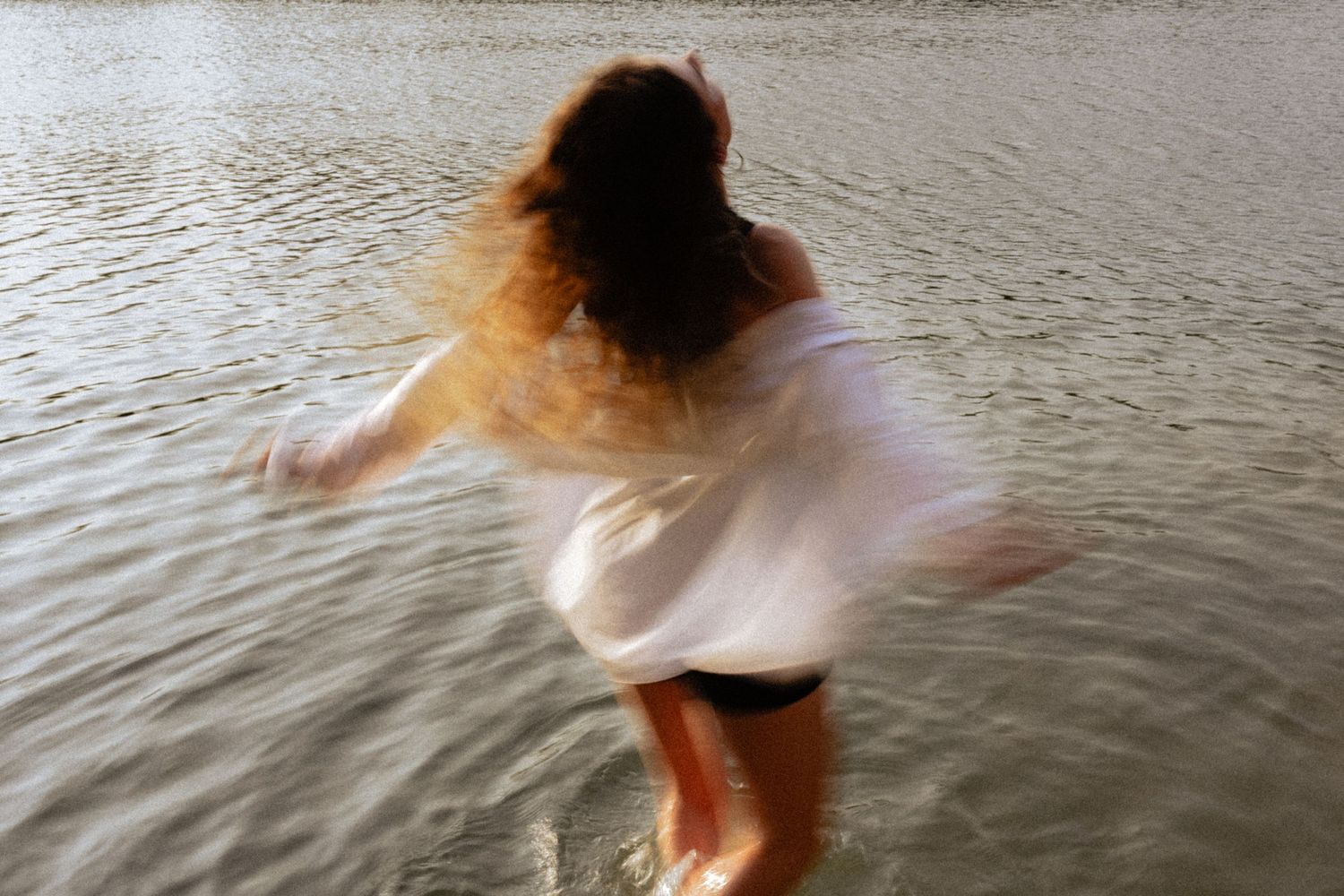 Séance portrait dans l'eau