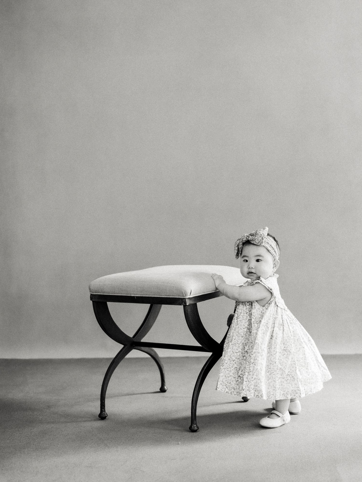 On-location lifestyle portrait photography in iconic New York City settings by STUDIO OC