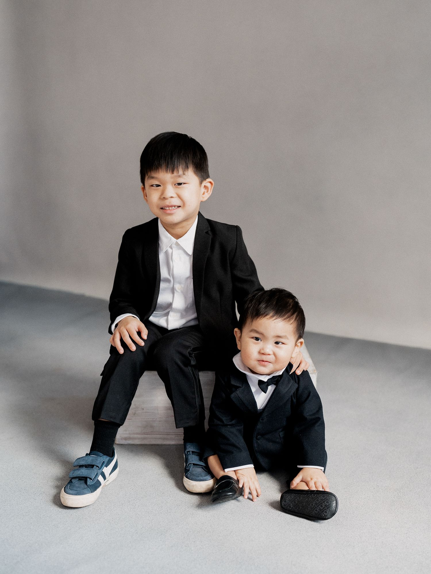 On-location lifestyle portrait photography in iconic New York City settings by STUDIO OC