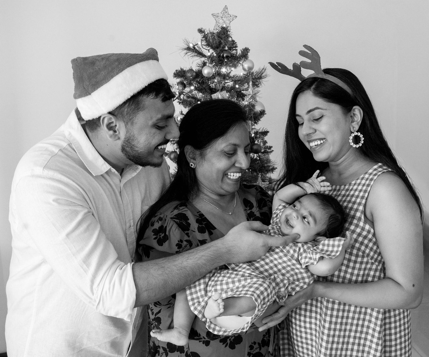 Natural maternity, postpartum and family photography in Western Sydney capturing genuine connection and emotion