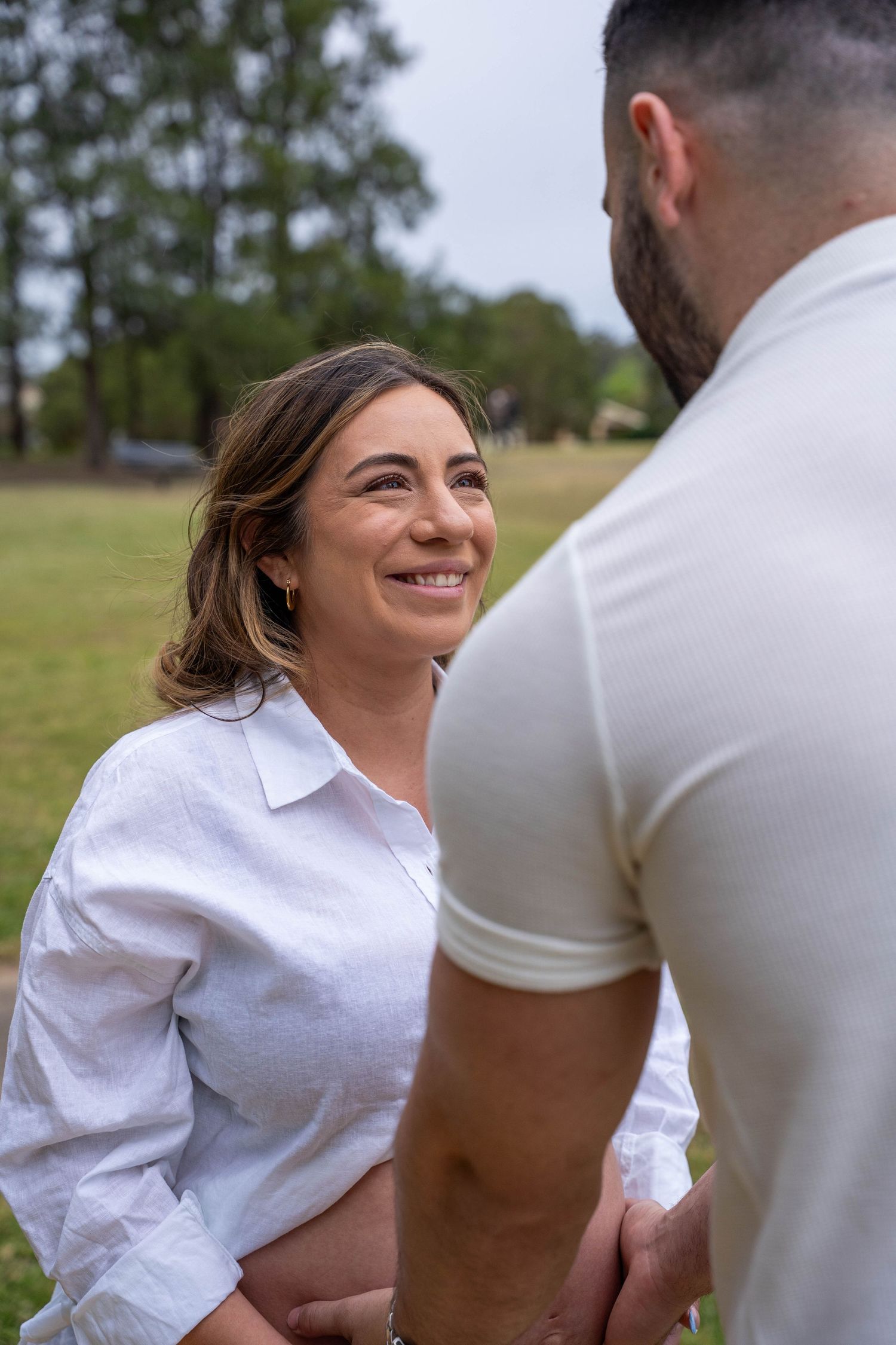 Western Sydney family photographer capturing relaxed, heartfelt moments between parents and children