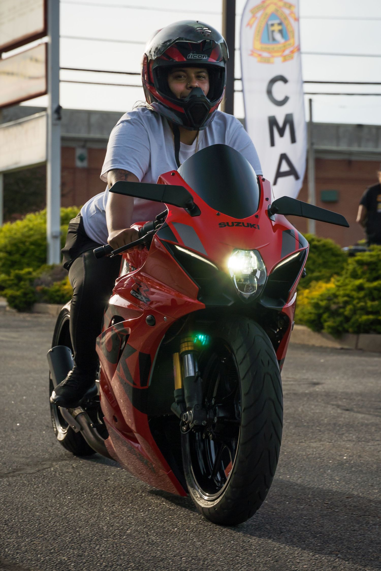 Suzuki GSXR Cycle Gear Bike Night