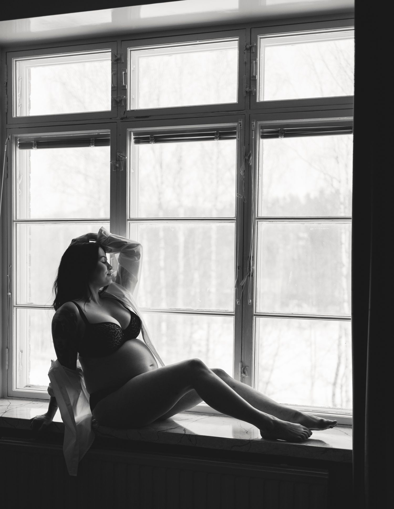 Boudoirkuvaus ja luonnollinen muotokuvaus ja osotusajankuvaus Jyväskylässä - Maija Kemell