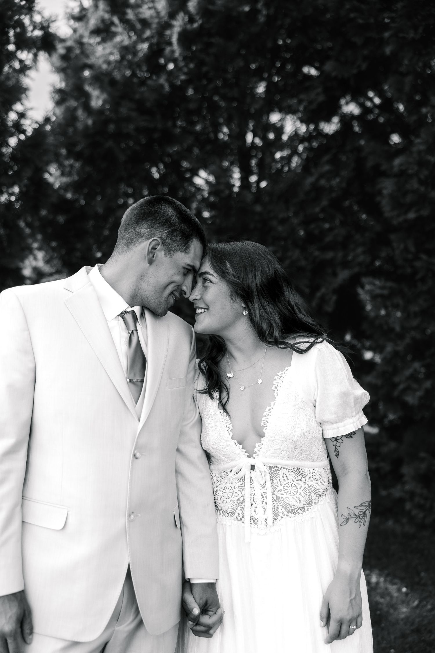 Editorial back yard wedding photography