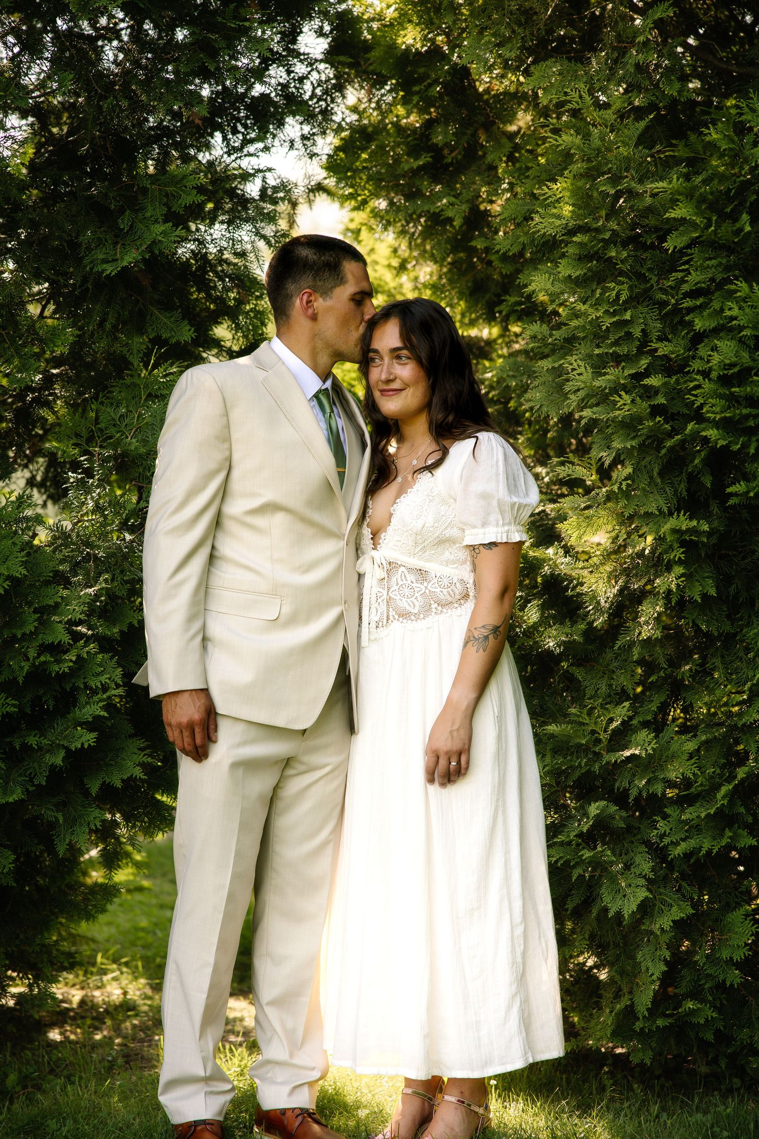 Editorial back yard wedding photography