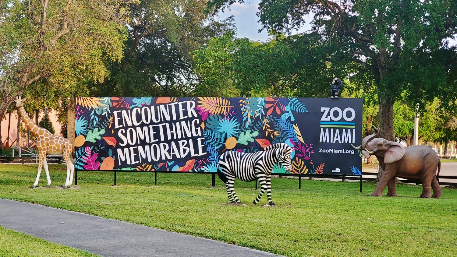 Zoo Miami Billboard Installation