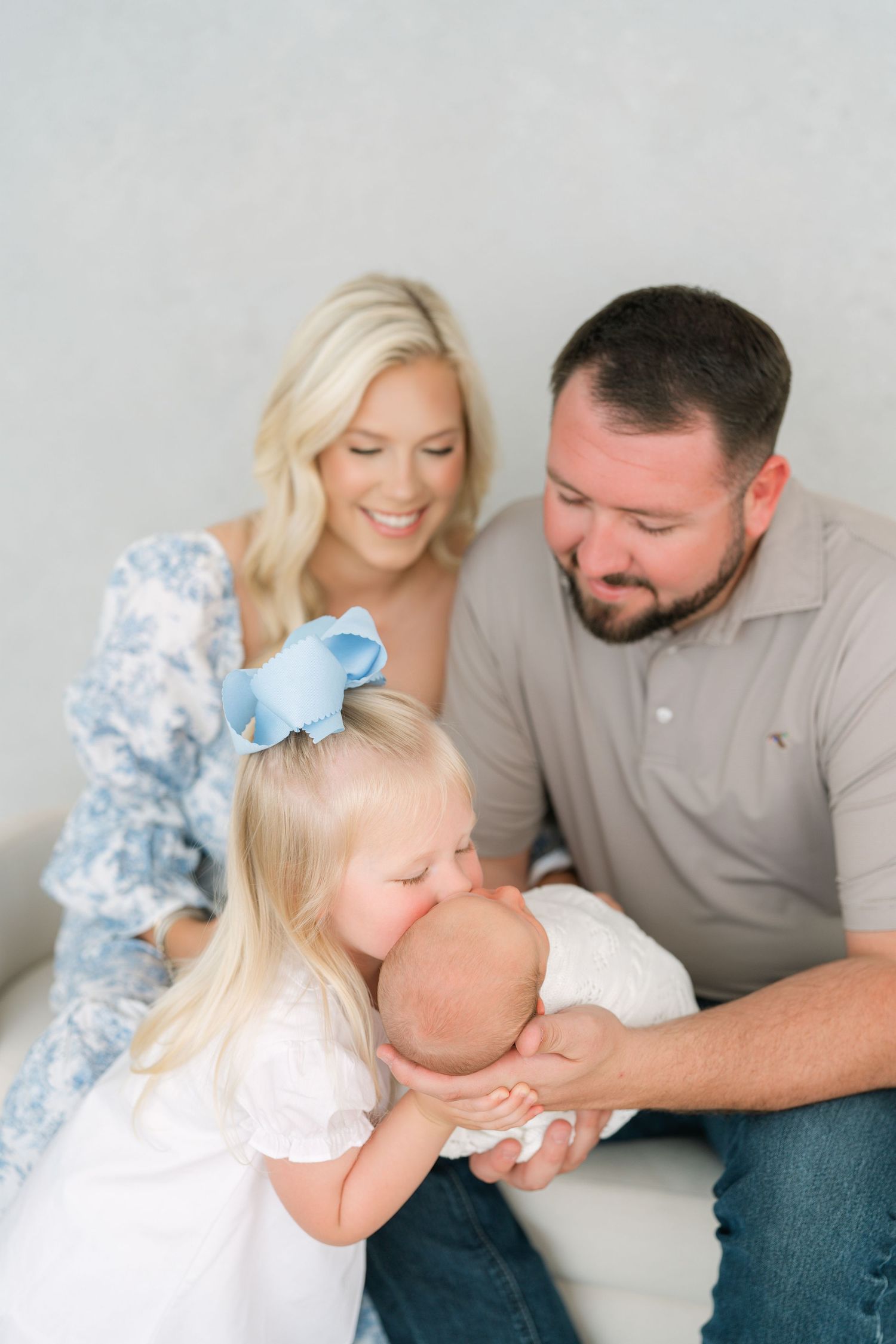 newborn family session near Nashville TN with soft neutral styling