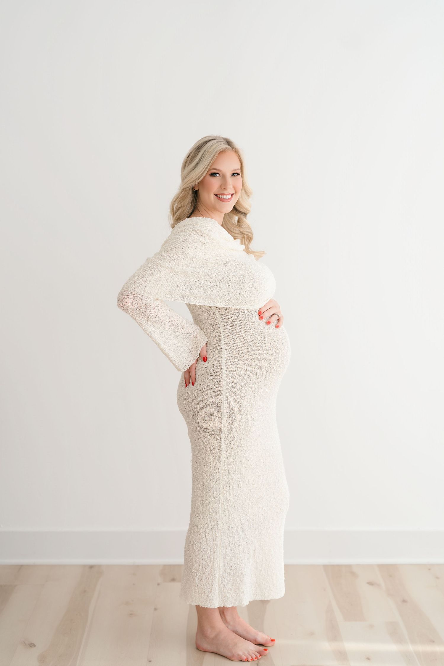 Luxury Maternity Photographer Serving Clarksville, TN and The Nashville Area.