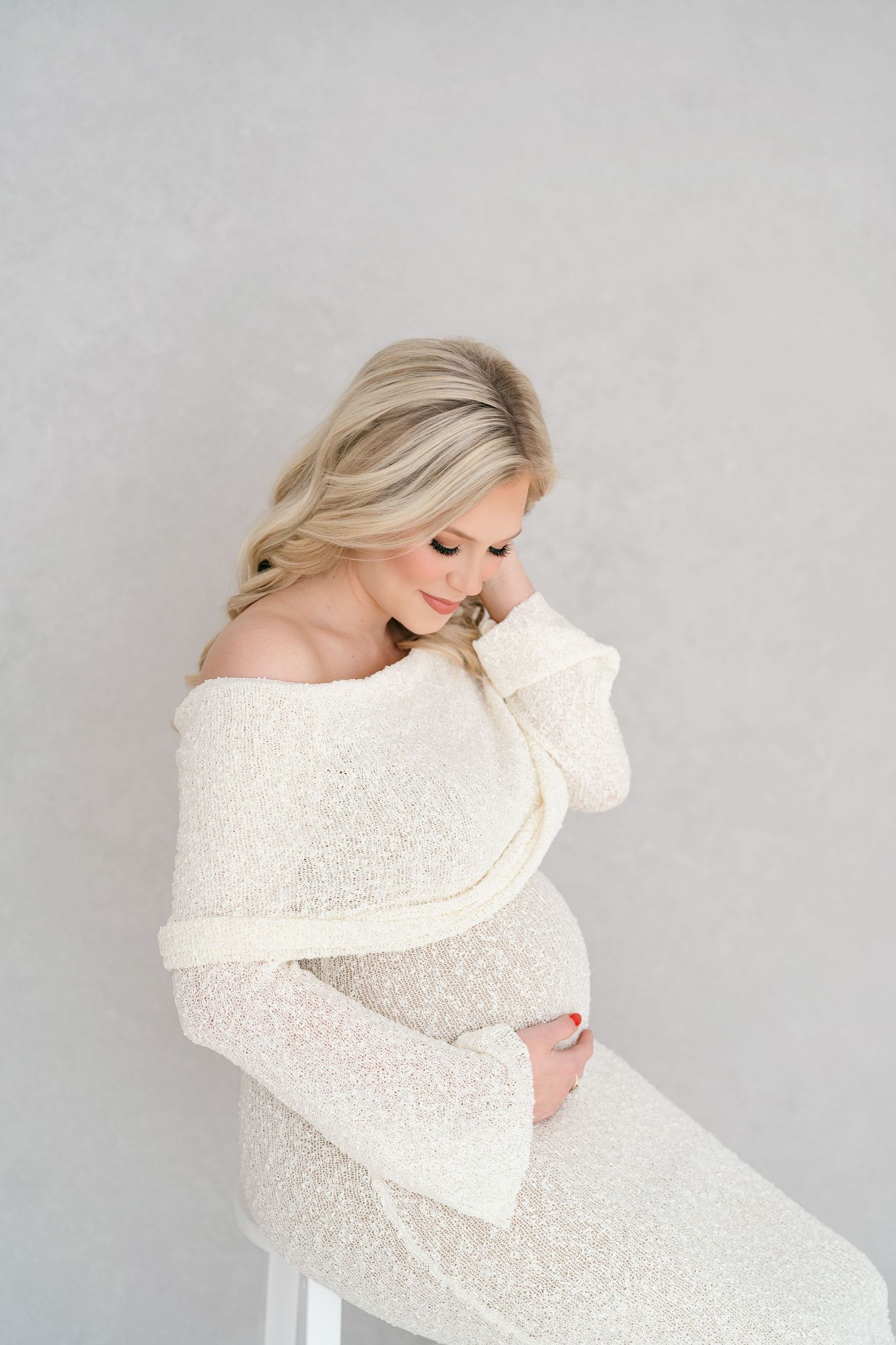 maternity session in Clarksville TN with soft, light-filled styling