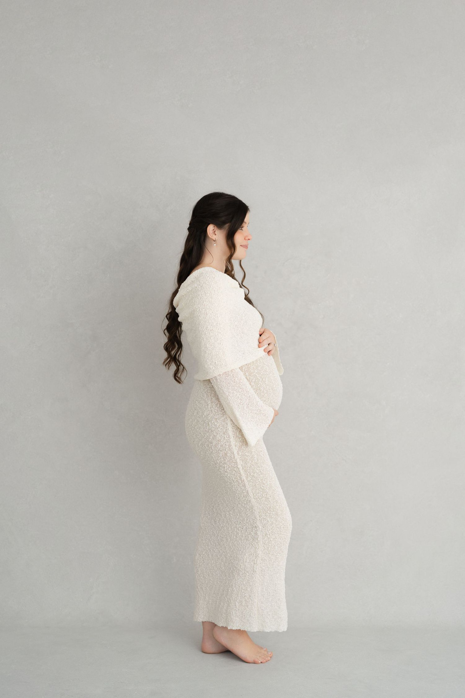 pregnant mother captured in Clarksville TN studio session