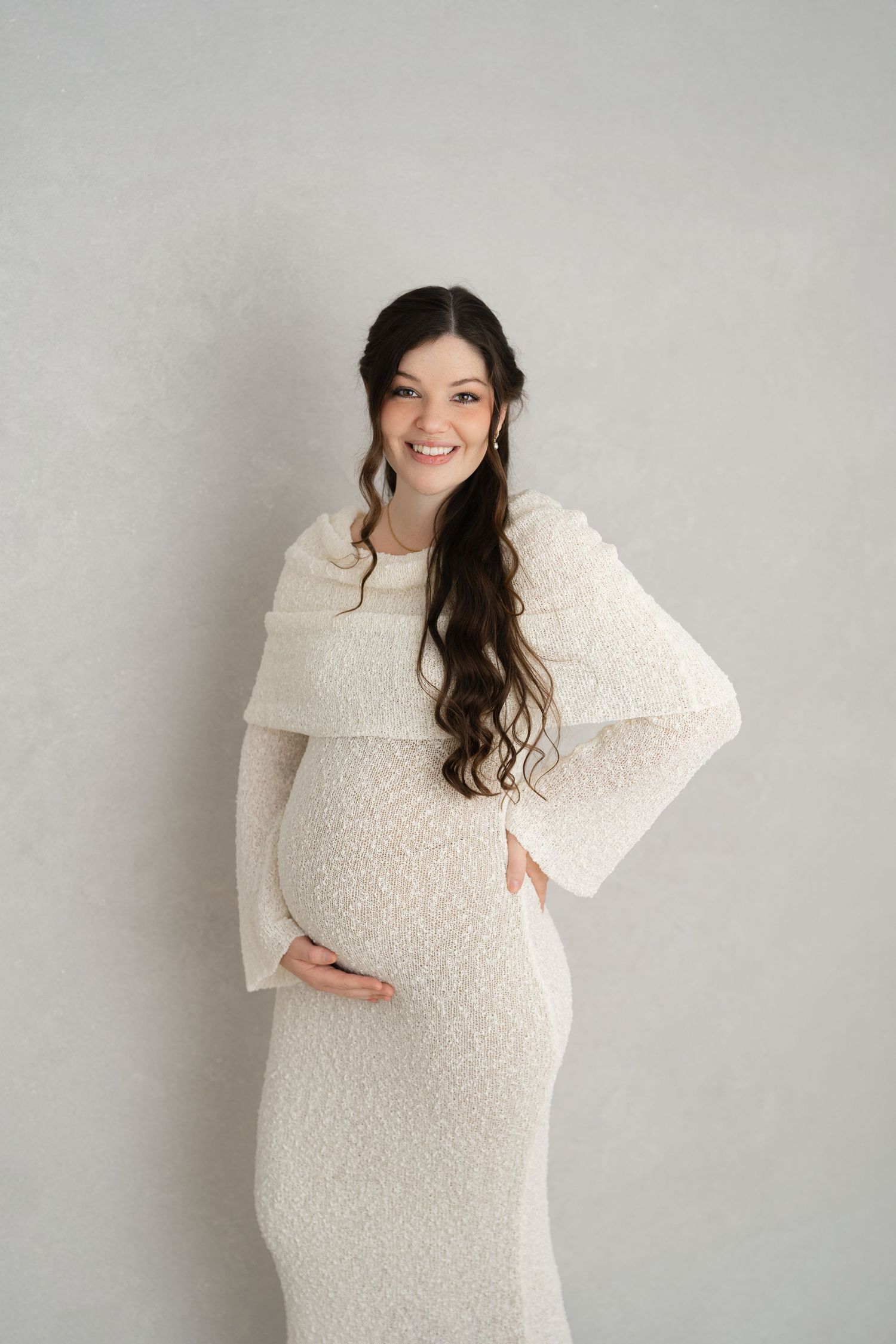Luxury Maternity Photographer Serving Clarksville, TN and The Nashville Area.