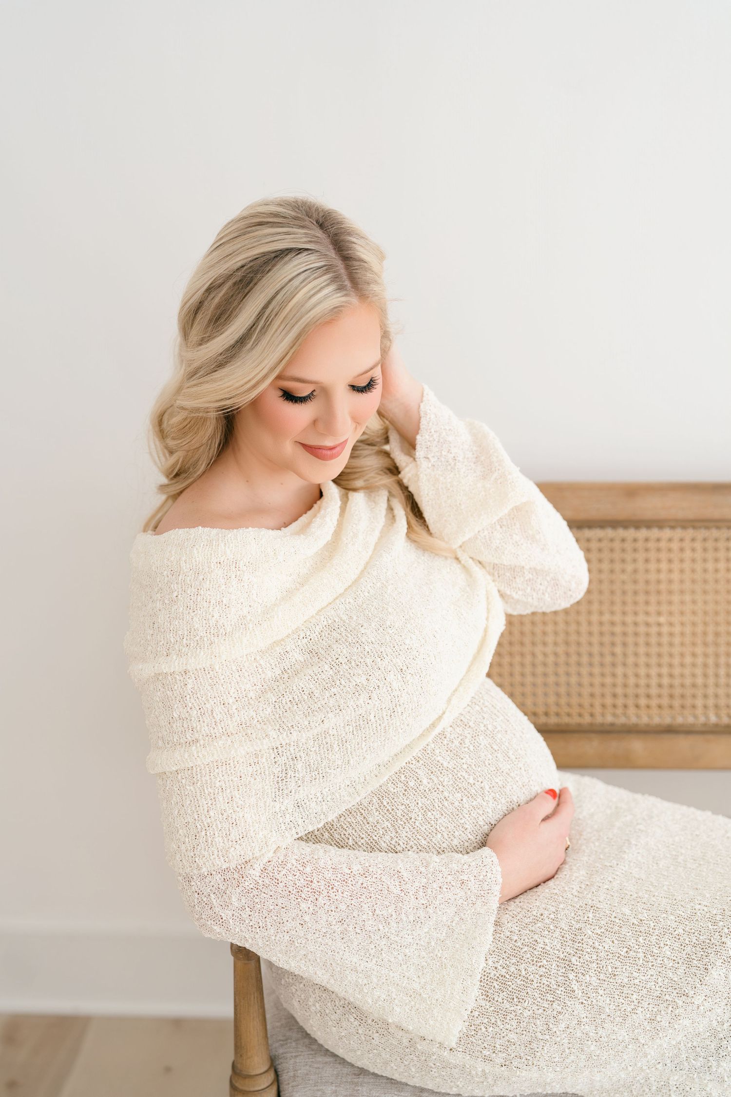 Luxury Maternity Photographer Serving Clarksville, TN and The Nashville Area.