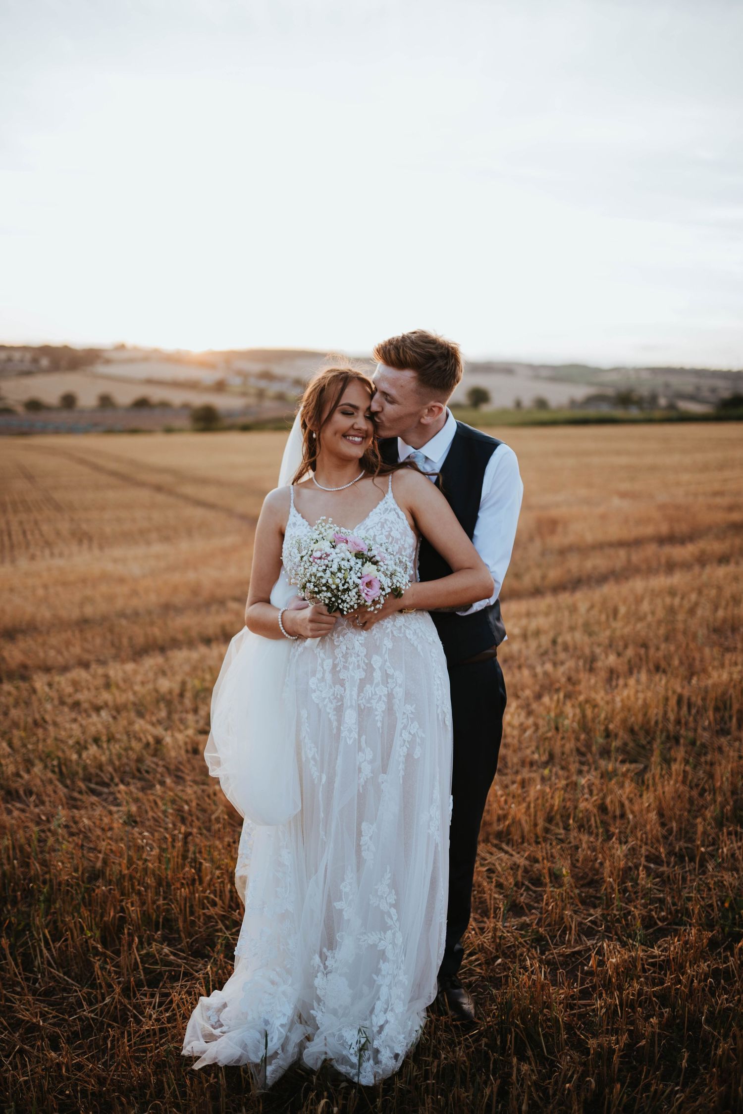 harefield barn, Exeter Wedding photograph, capture you photography