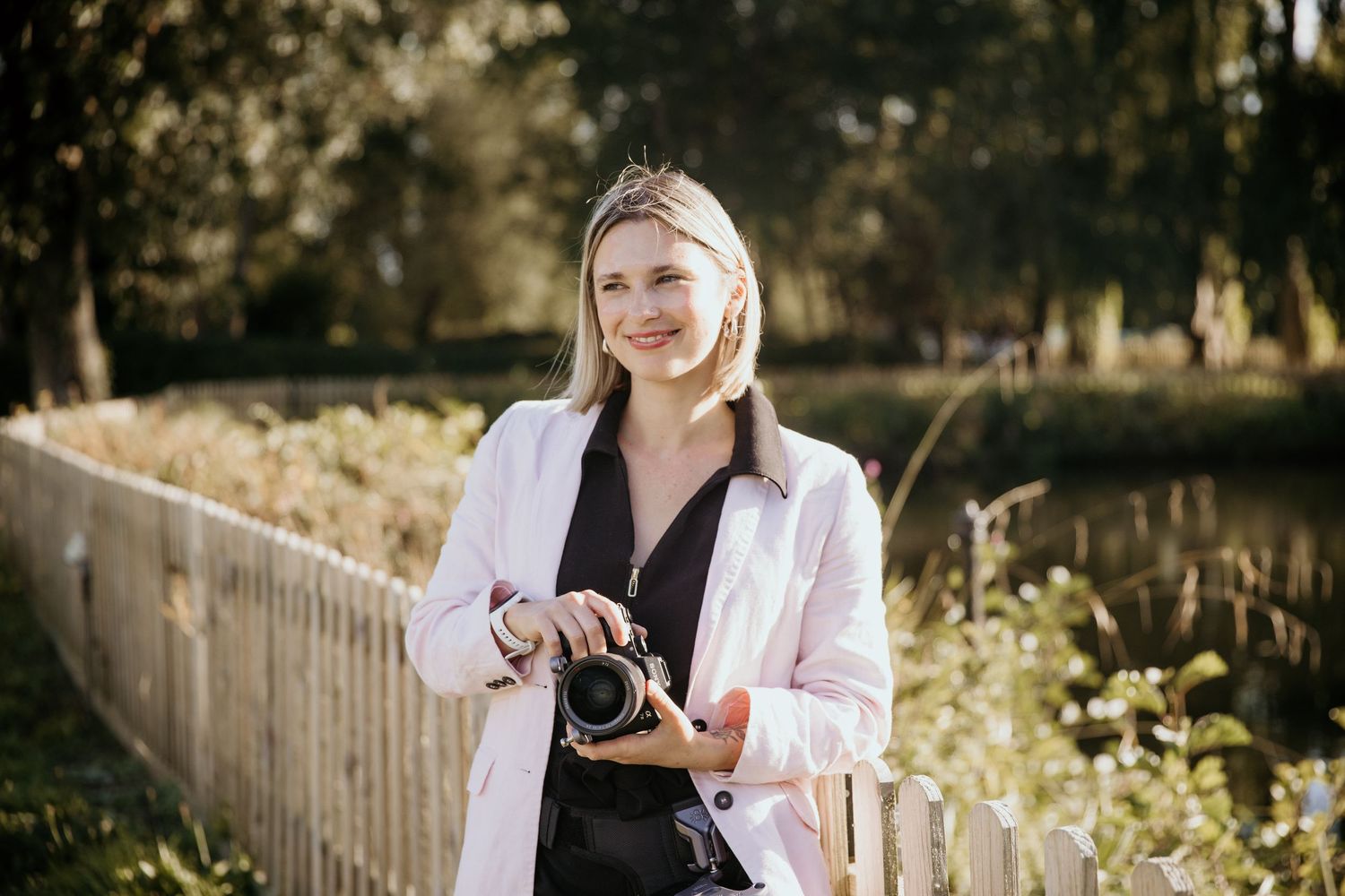 Devon Wedding photographer, working in Oxford as an Oxford Wedding photographer. How to find your wedding photographer.
