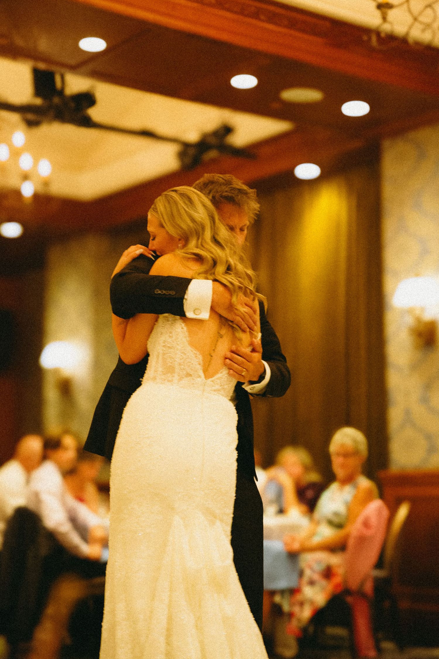 “Oak Bay Beach Hotel wedding ceremony Victoria BC”