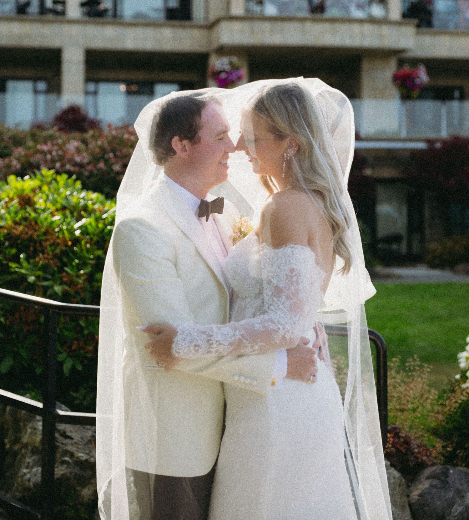 “Oak Bay Beach Hotel wedding ceremony Victoria BC”