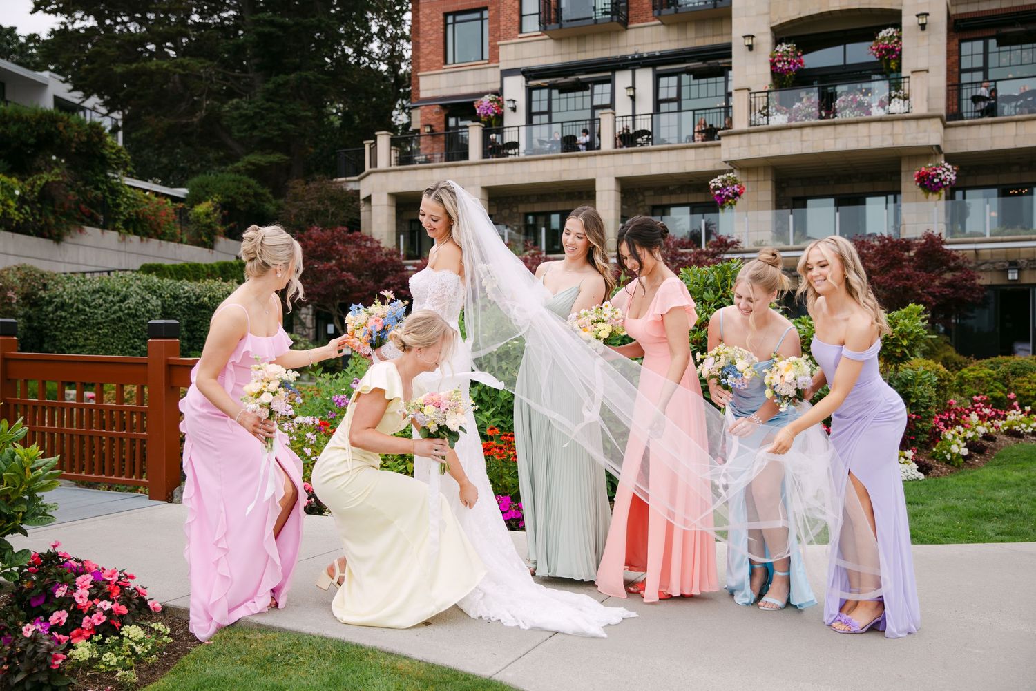 Oak Bay Beach Hotel wedding ceremony Victoria BC