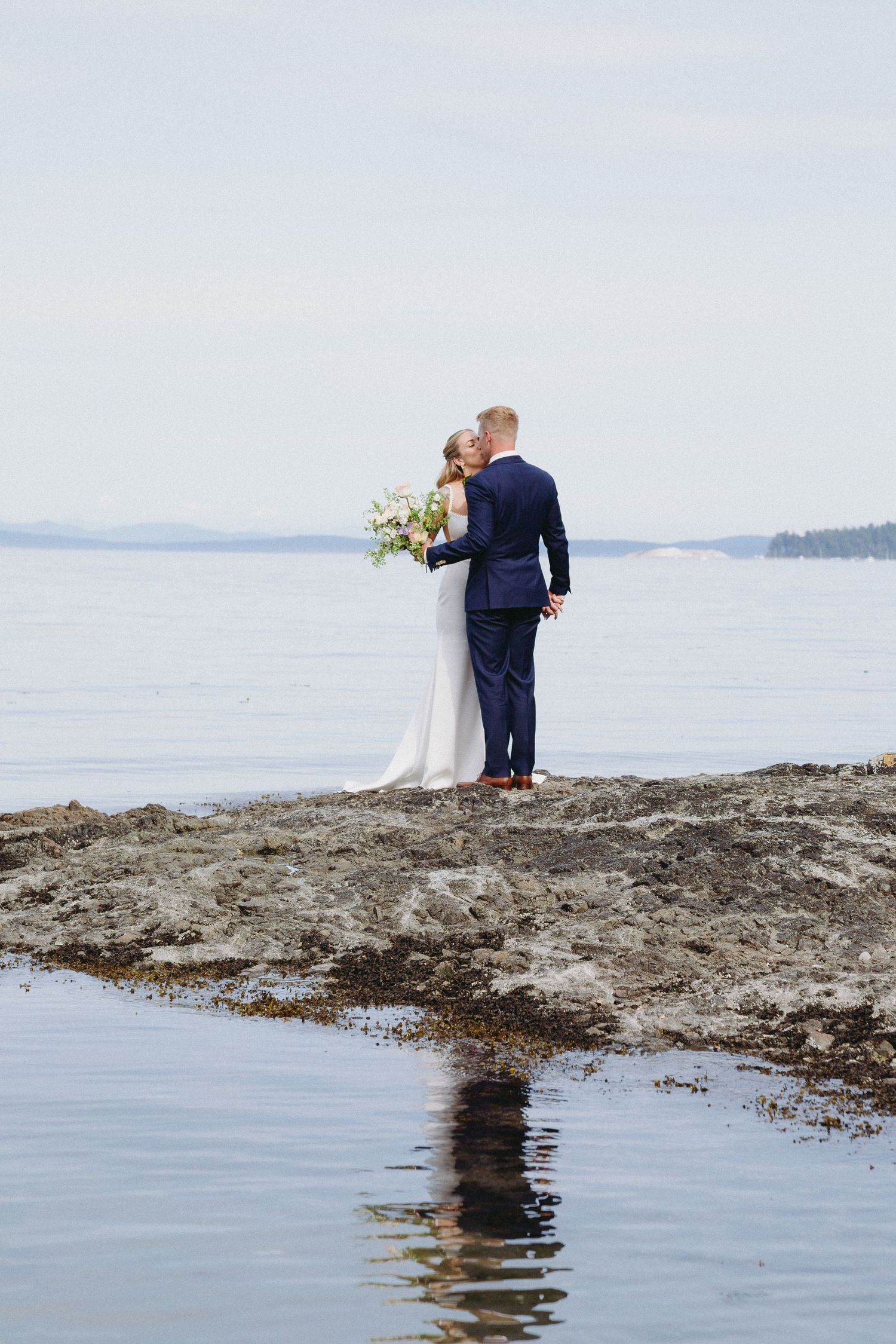 Sidney BC backyard wedding ceremony